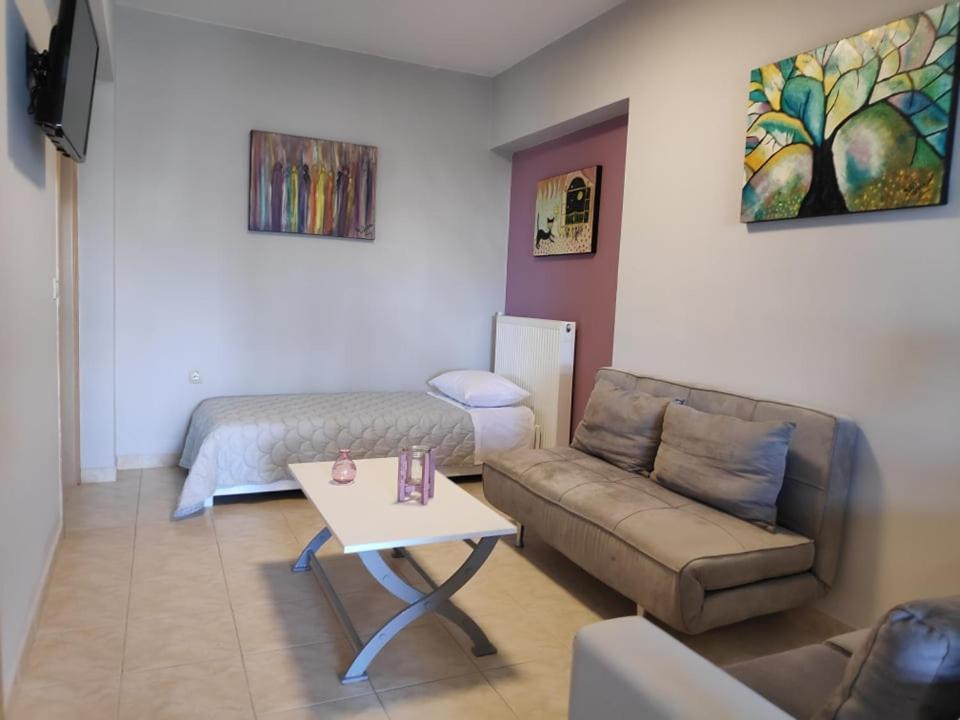 Xenia'S Countryside Guesthouse Agia Marina  Ngoại thất bức ảnh
