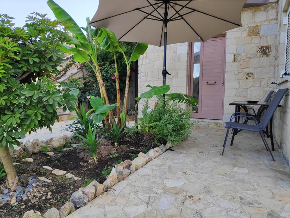 Xenia'S Countryside Guesthouse Agia Marina  Ngoại thất bức ảnh